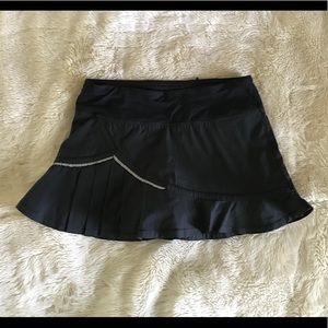 Lululemon black tennis skirt.